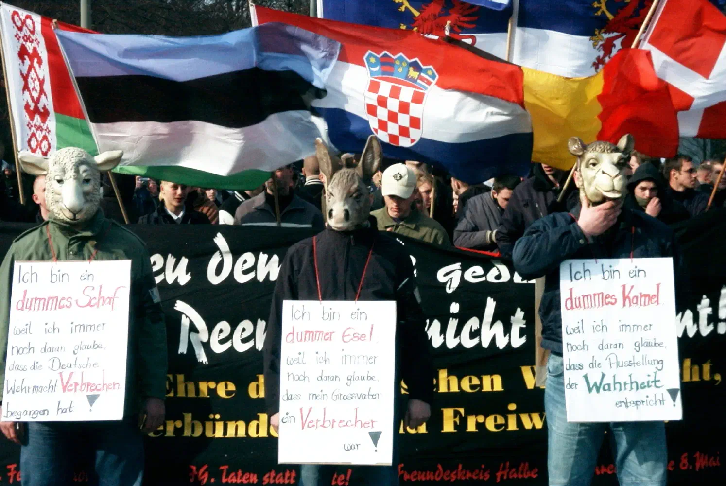 Neonazi-Aufmarsch gegen die Wehrmachtsausstellung