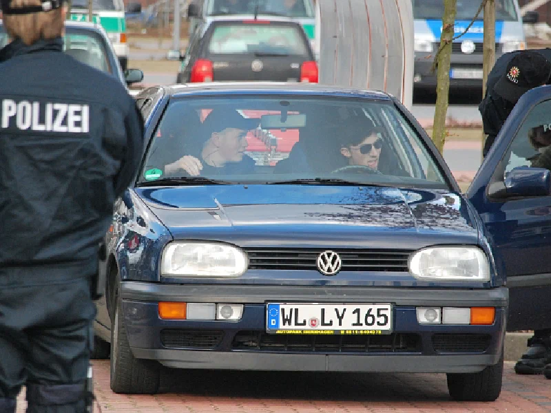 Neonazis auf Abfangkurs in Tostedt