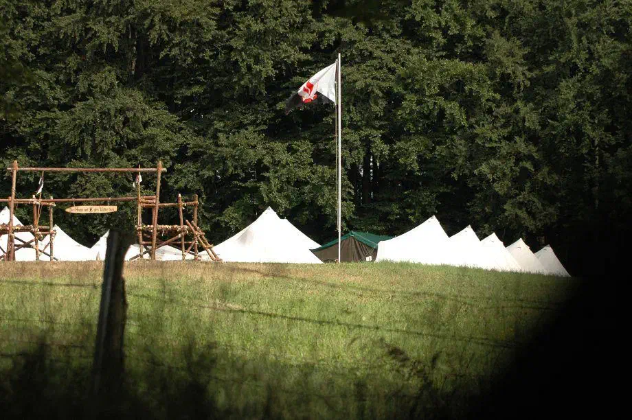 Zeltlager der Heimattreuen Deutschen Jugend (HDJ)