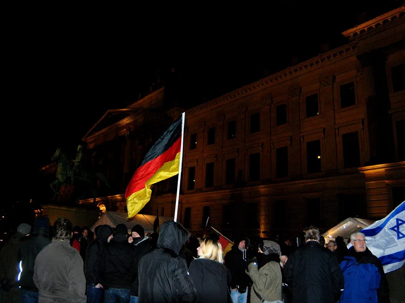 02.02.2015 Erneuter Aufmarsch der "Bragida" in Braunschweig