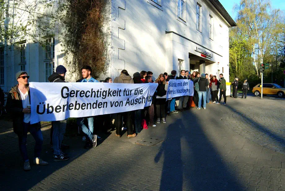 Versuchte Provokation von Neonazis beim Auschwitz-Prozess in Lüneburg