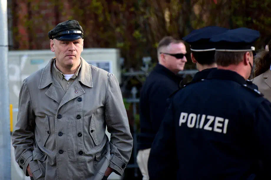 Angeführt wurde die Gruppe vom Neonazikader Thomas Wulff, dem derzeitigem NPD-Landesvorsitzendem von Hamburg