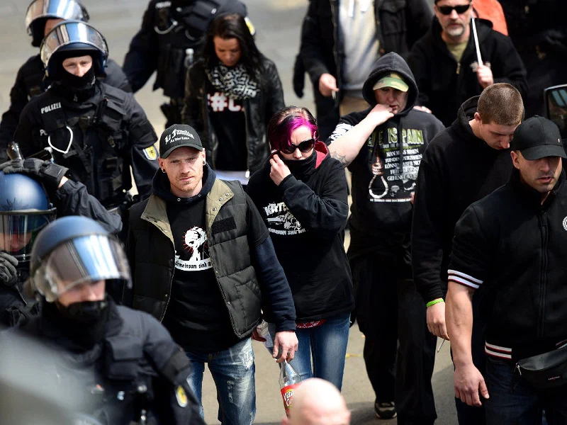 Aufmarsch von Hooligans und Neonazis in Erfurt