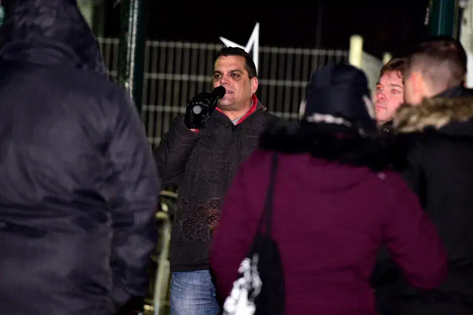 Jens Wilke während der Abschlusskundgebung am Nienburger Bahnhof