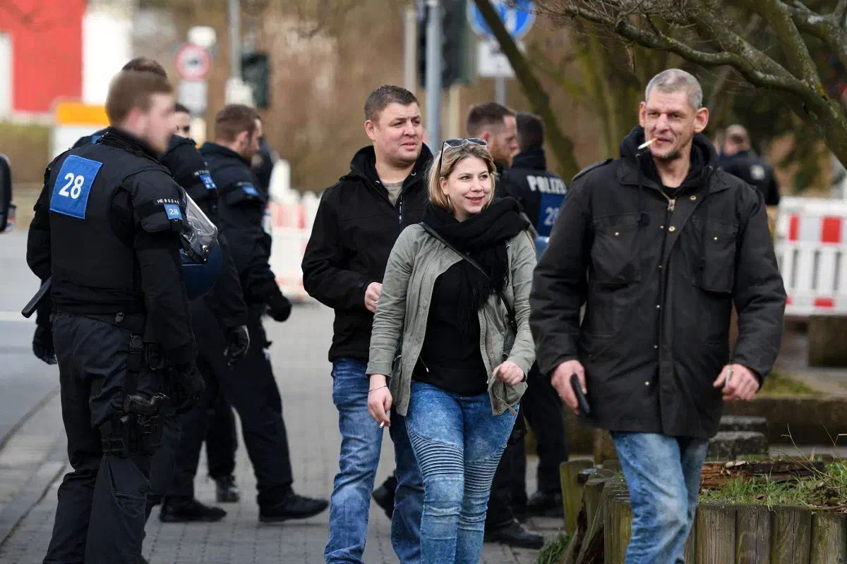 Auch der Umstand das die NPD-Hessen damit drohte, mittels eines Gerichtsvollziehers die Stadthalle aufbrechen zu lassen, änderte nichts an der Entscheidung der Stadt Wetzlar.