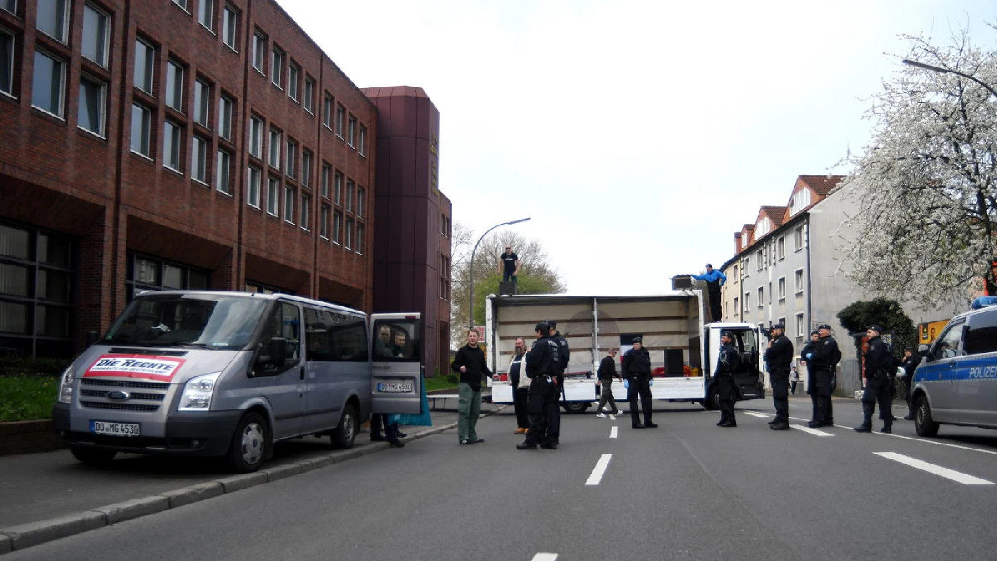 Neonaziaufmarsch in Dortmund (TEIL 1)