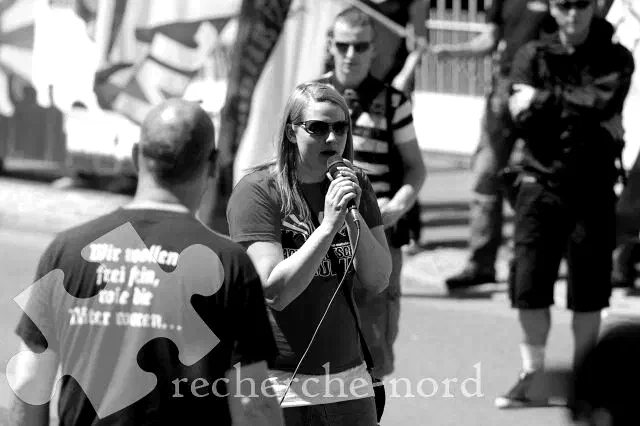 Eine der wenigen Rednerinnen war Ricarda Riefling 2010 in Hildesheim. Gemeinsam mit ihrem damaligen Ehemann Dieter organisierte sie den damaligen TddZ und sorgte durch ihre guten Kontakte  zur NPD - Ricarda Riefling war damals Mitglied des NPD-Bundesvorstandes und Vorsitzende des NPD-Unterbezirks Oberweser -, dass der Aufmarsch ohne größere Probleme durchgeführt werden konnte.  Sie half damit auch die Legende von Dieter Riefling als "Vater des TddZ" zu begründen.