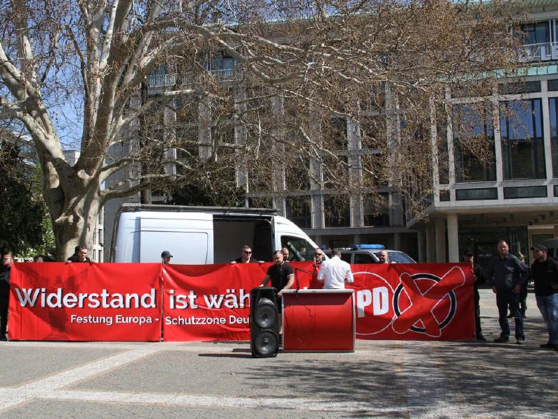 "Marginale Opposition" – NPD-Wahlkampfauftakt in Hannover