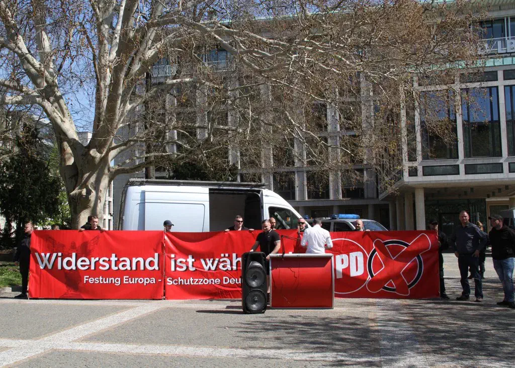 "Marginale Opposition" – NPD-Wahlkampfauftakt in Hannover