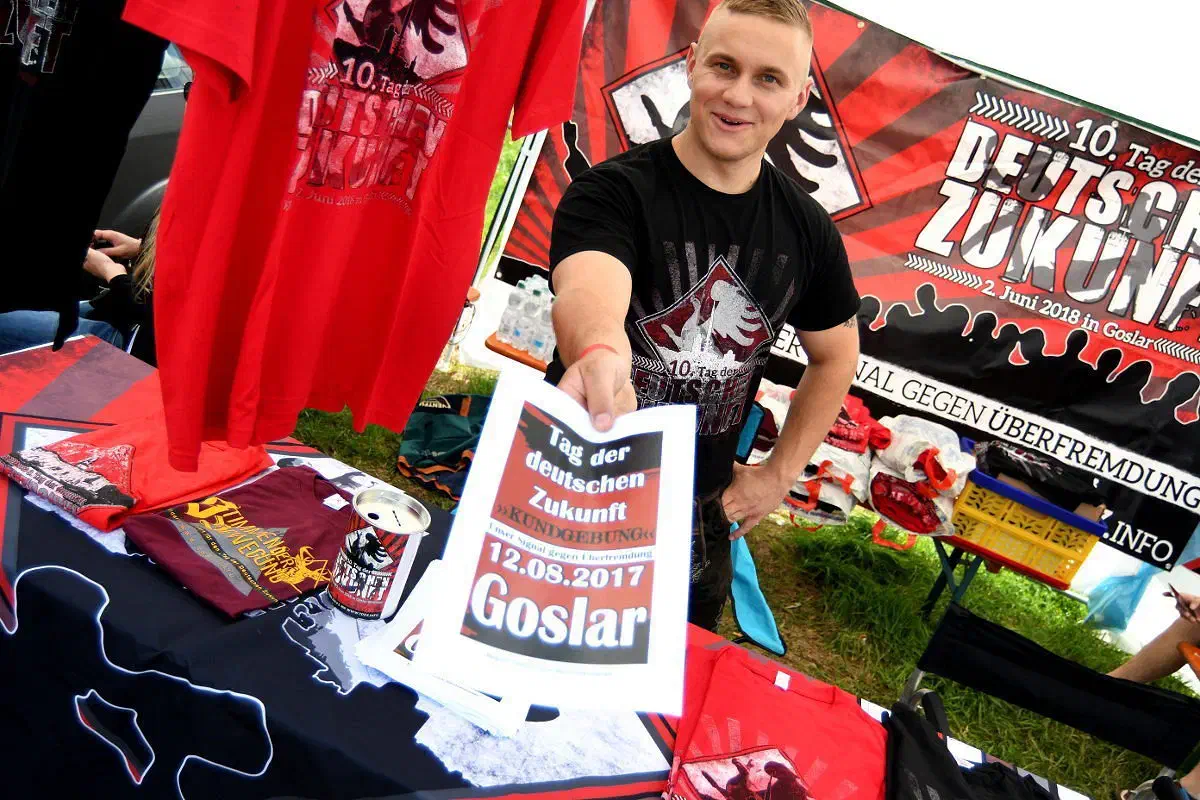 Die Hauptaktivität der "Rechten" in Goslar war die Ausrichtung des "Tag der deutschen Zukunft" (TddZ) 2018, eine Kampagnendemonstration deren Organisation sie noch unter dem Label "Kollektiv Nordharz" übernommen hatten. (hier Joost Nolte in Themar 2017).