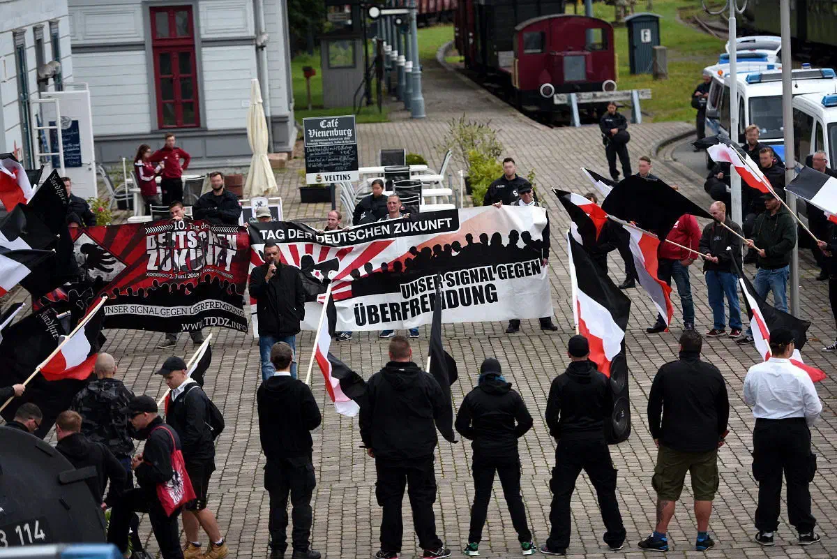 Zur TDDZ-Mobilisierung wurden mehrere Veranstaltungen durchgeführt. So z. B. im Herbst 2017  in Goslar, wo der Auftritt von Dieter Riefling an einem Redeverbot durch die Polizei scheiterte. Auch das Ausweichen  nach Vienenburg (hier im Bild) und anschließend nach Salzgitter änderte nichts am Verbot der Polizei.