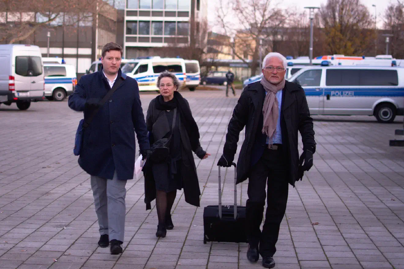 Über mehrere Stunden reisten die Teilnehmer*innen zum Bundesparteitag an.