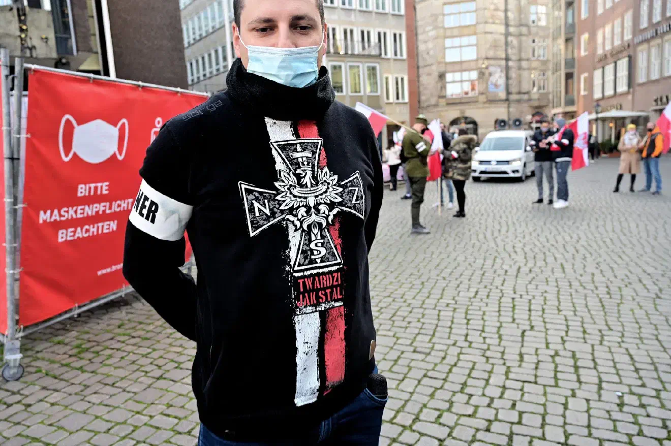 Als Anmelder und Veranstaltungsleiter fungierte das ehemalige AfD-Mitglied Adam Golkontt (hier im Bild).