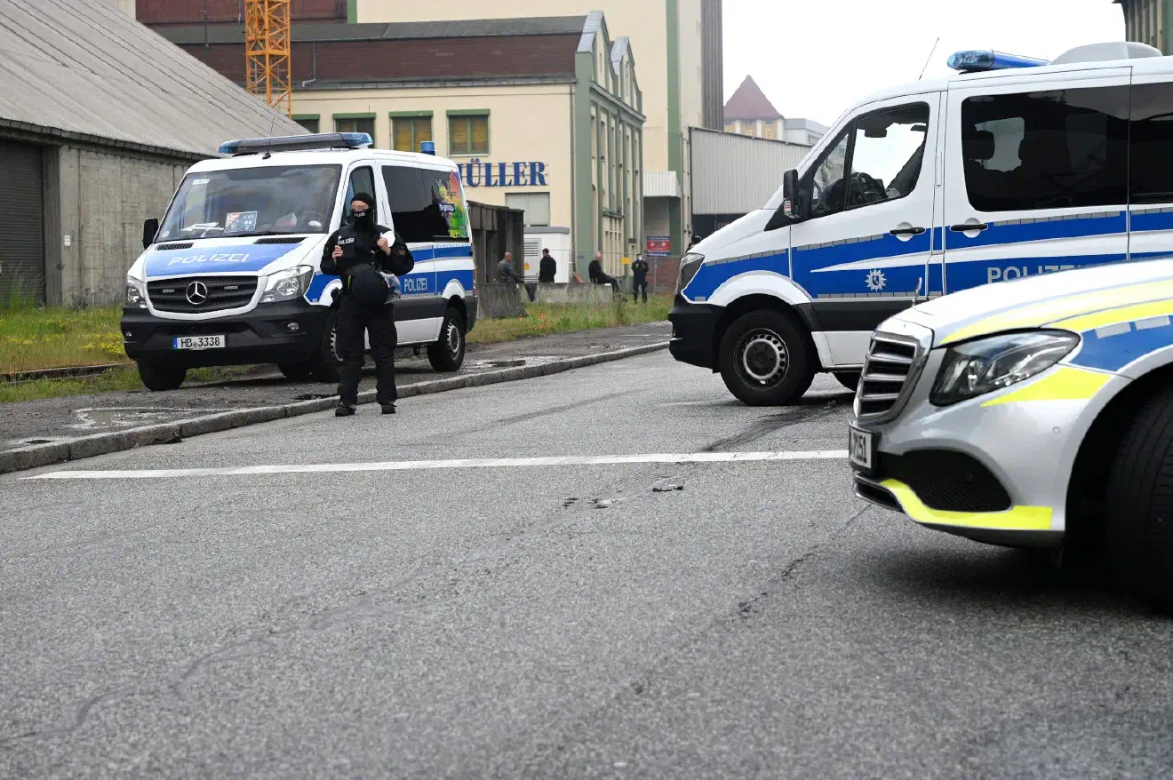 Konkret gab es im Vorfeld des Treffens Nachrichten in Messengerdiensten, dass man sich in Bremen auf Angriffe politischer Gegner:innen einzustellen habe und entsprechend vorbereitet sein solle. Auch wurde darüber gesprochen, das Einzelne im Anschluß "dem Szeneviertel" einen "Besuch abstatten" würden - was genau im Anschluß geplant war, bleibt allerdings Spekulation.