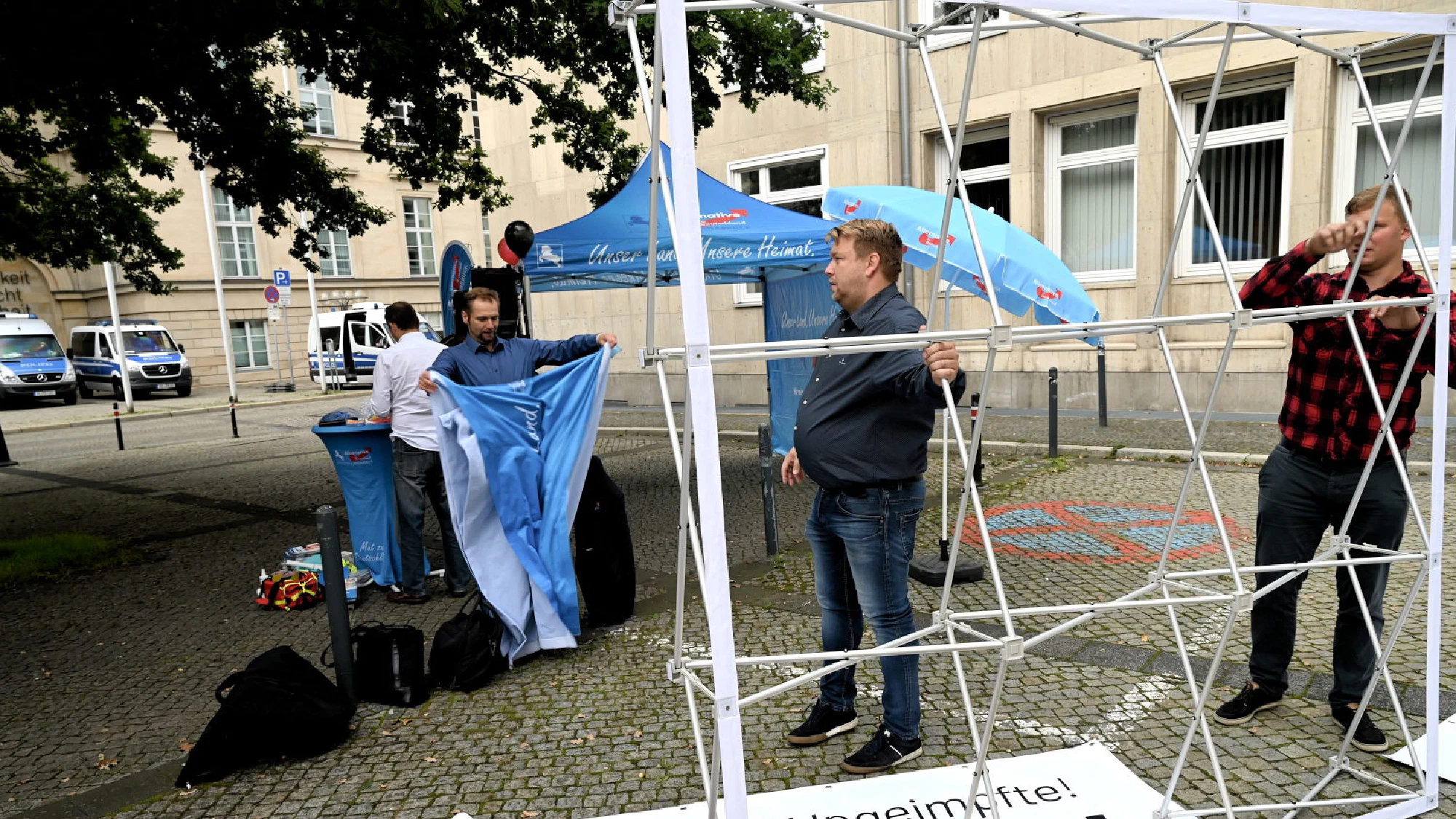 Kundgebung der AfD-Niedersachsen vor dem Landtag in Hannover