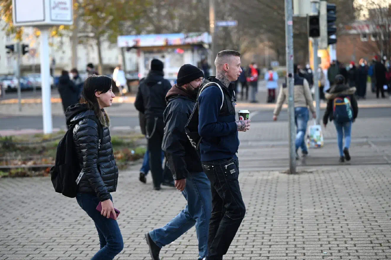 An der Kundgebung der "Neuen Stärke" in Magdeburg nahmen etwa 40 Personen teil.