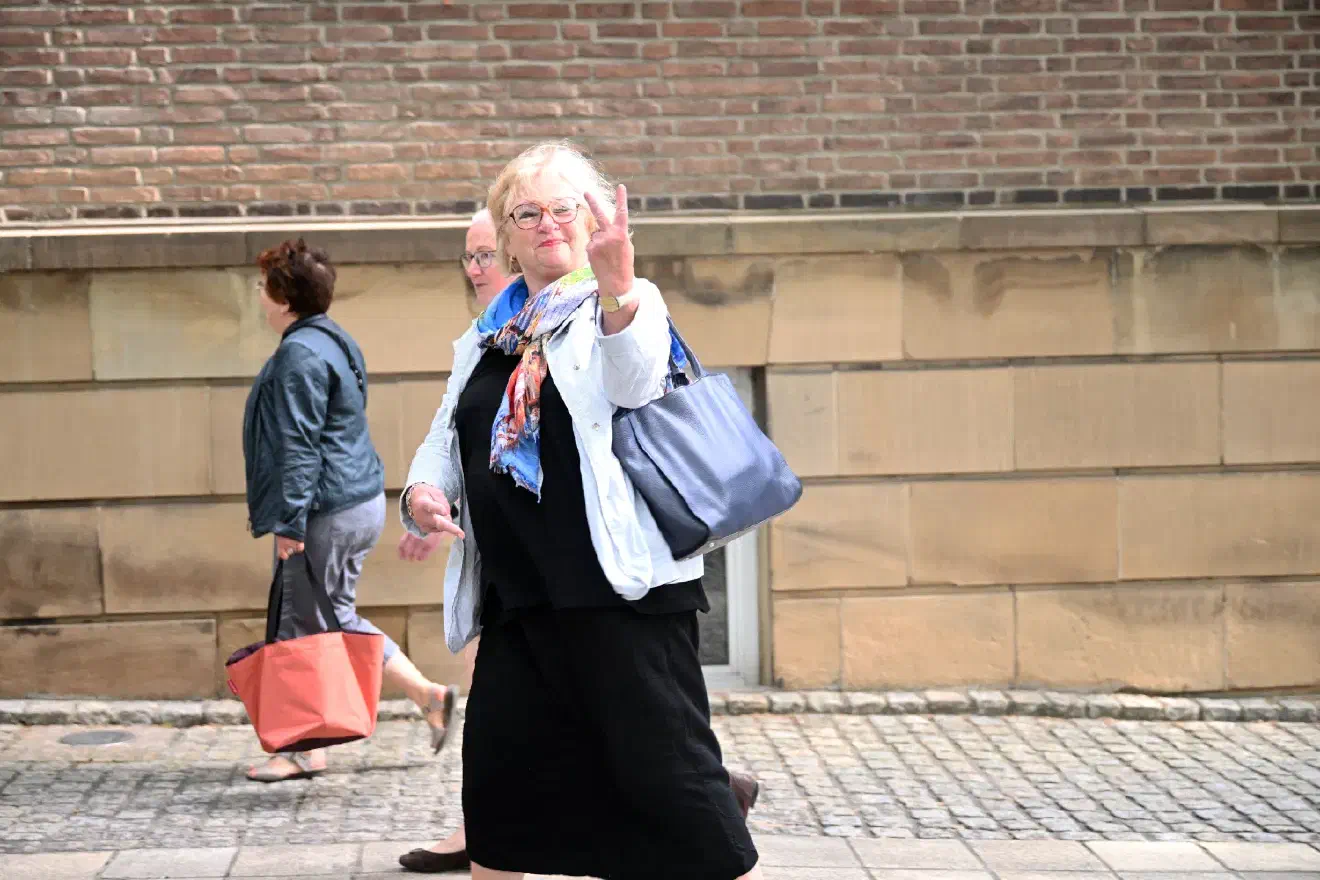 Bei der im Jahr 2019 gegründeten Gruppierung „Lukreta“ handelt es sich um eine rechtsradikale Frauengruppe, deren Mitglieder vor allem aus den Kreisen der AfD und der Identitären Bewegung stammen. Sie kann als inoffizielles Nachfolgeprojekt der Identitären Frauengruppe „120 Dezibel“ verstanden werden, wie die Amadeu Antonio Stiftung schreibt.
