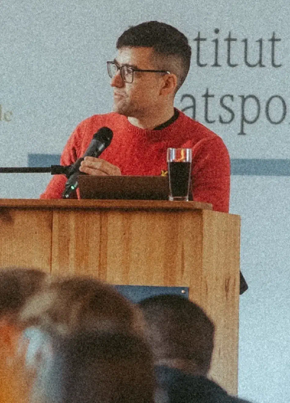 Dass Martin Sellner, Führungsfigur der sogenannten "Identitären", bei der IfS-Winterakademie 2023 ebenfalls einen Vortrag zum Thema "Ethnowahl und Staatsbürgerschaftsrecht&qout; hielt, dürfte für Alice Weidel ebenfalls nicht weiter ins Gewicht gefallen sein. (Bildquelle: IfS)