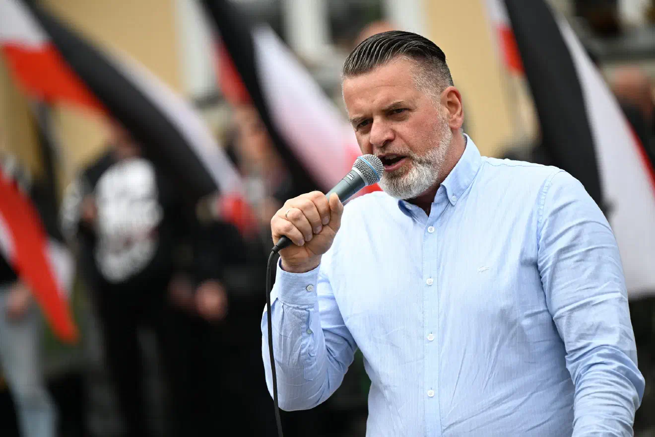 Und auch das NPD-Bundesvorstandsmitglied Thorsten Heise hielt, wie im Vorfeld angekündigt, einen Redebeitrag.