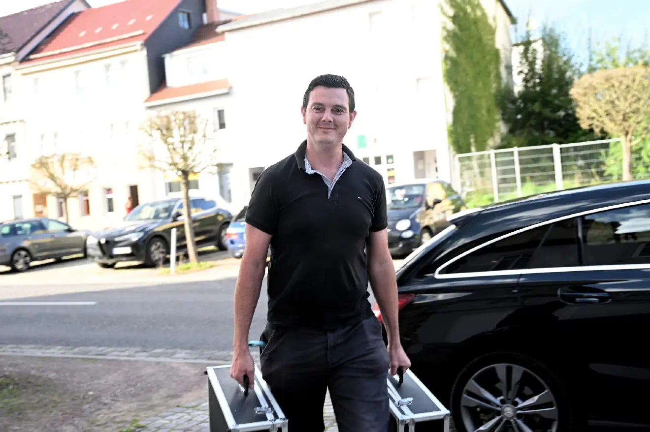 An der nun stattgefundene Veranstaltung nahmen insgesamt etwa 100 Neonazis und ihre Unterstützer*innen teil. Ausverkauft war es bereits wenige Stunden nachdem das Konzert in den Sozialen Medien beworben wurde.