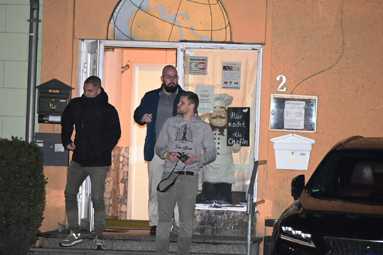 Am Samstag, den 29.12.2023 feierte die Jugendorganisation der "Alternative für Deutschland" (AfD) ihre Jahres-Abschlussfeier im brandenburgischen Hoppegarten vor den Toren Berlins. Für die Ausrichtung war insbesondere die "Junge Alternative" (JA) Brandenburg verantwortlich. Vor Ort waren JA-Mitglieder aus mehreren Bundesländern, darunter auch Berlin, Thüringen, Niedersachsen und Schleswig-Holstein.