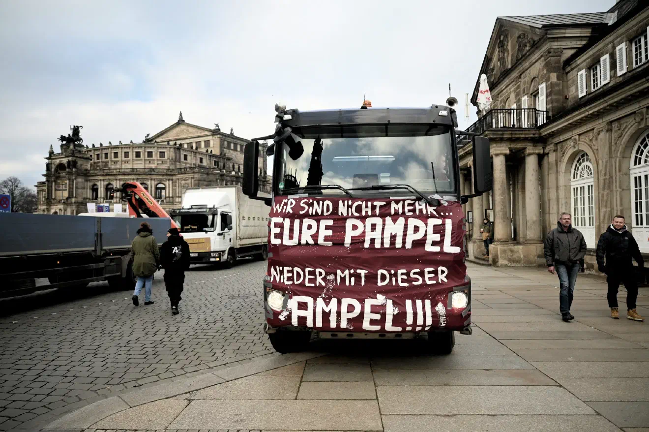 Ob diese Zahl tatsächlich erreicht wurde ist unklar - zu unübersichtlich war die Lage am Tag selbst. Sicher ist, das mehrere tausend Menschen an der Veranstaltung teilnahmen.