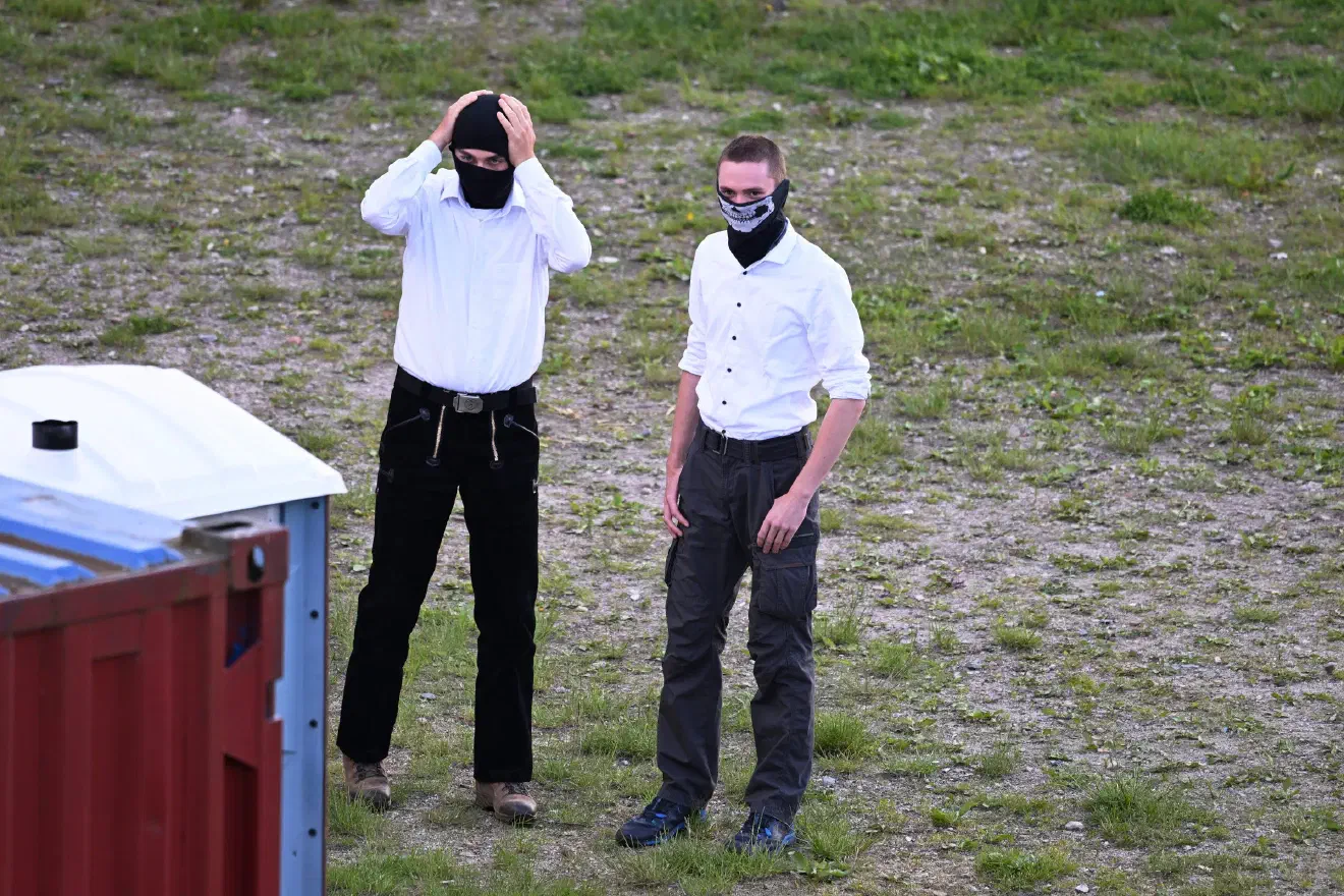 Aktuell befindet sich der organisatorische Schwerpunkt der Neonazi-Organisation in Norddeutschland - so setzt sich die Bundesführung inzwischen zum größten Teil aus Neonazis aus Niedersachsen und Schleswig-Holstein zusammen. 