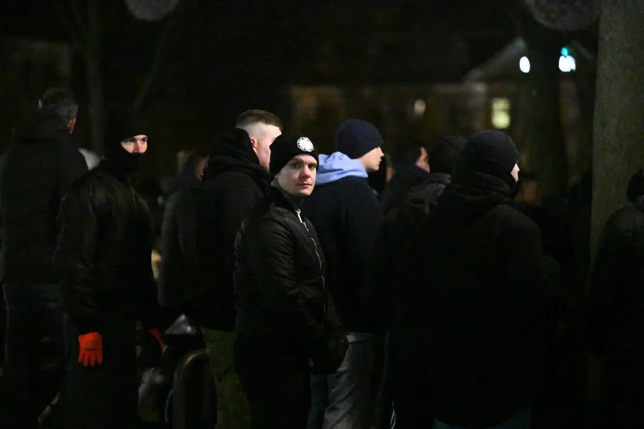 Beim -Filmkunstkollektiv- handelt es sich unter anderem um langjährige Aktivist:innen der -Identitären Bewegung- (IB), welche nun für die AfD in Wahlkämpfen Propaganda produzieren und diese in den Sozialen Medien platzieren.
