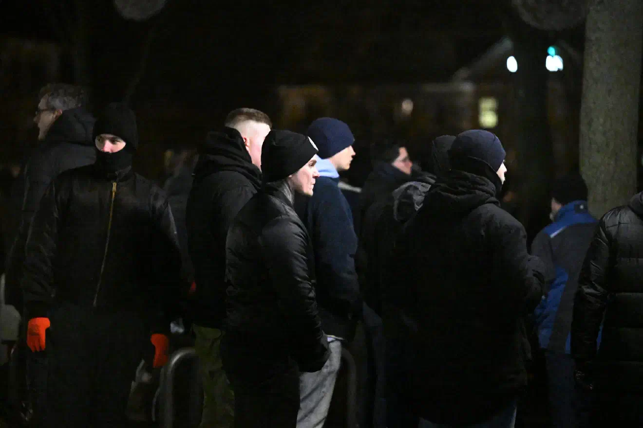 Das es die AfD mit ihren Abgrenzungsbehauptungen und Unvereinbarkeitsbeschlüssen gegenüber neofaschistischen organisationen wie der -Identitären Bewegung- nicht ganz so genau nimmt, zeigt sich auch immer wieder an der (Noch-) Jugendorganisation der Partei - der -Jungen Alternative-.
