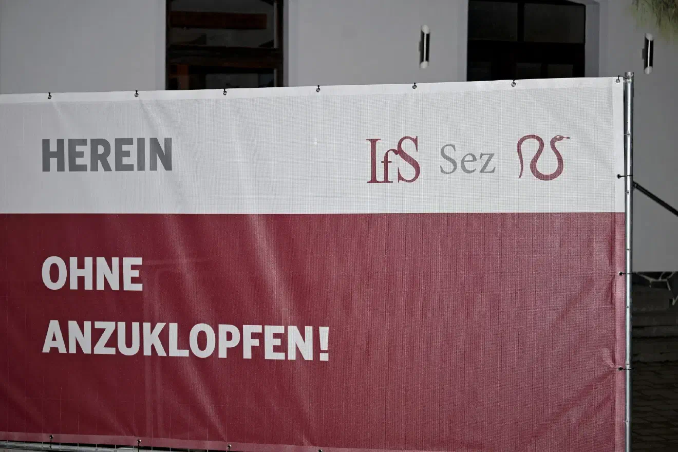 Zu der jährlichen Veranstaltung, die wie üblich in der Gaststätte "Zum Schäfchen" stattfand, reisten knapp 150 Personen aus den Strukturen der autoritären Rechten an.