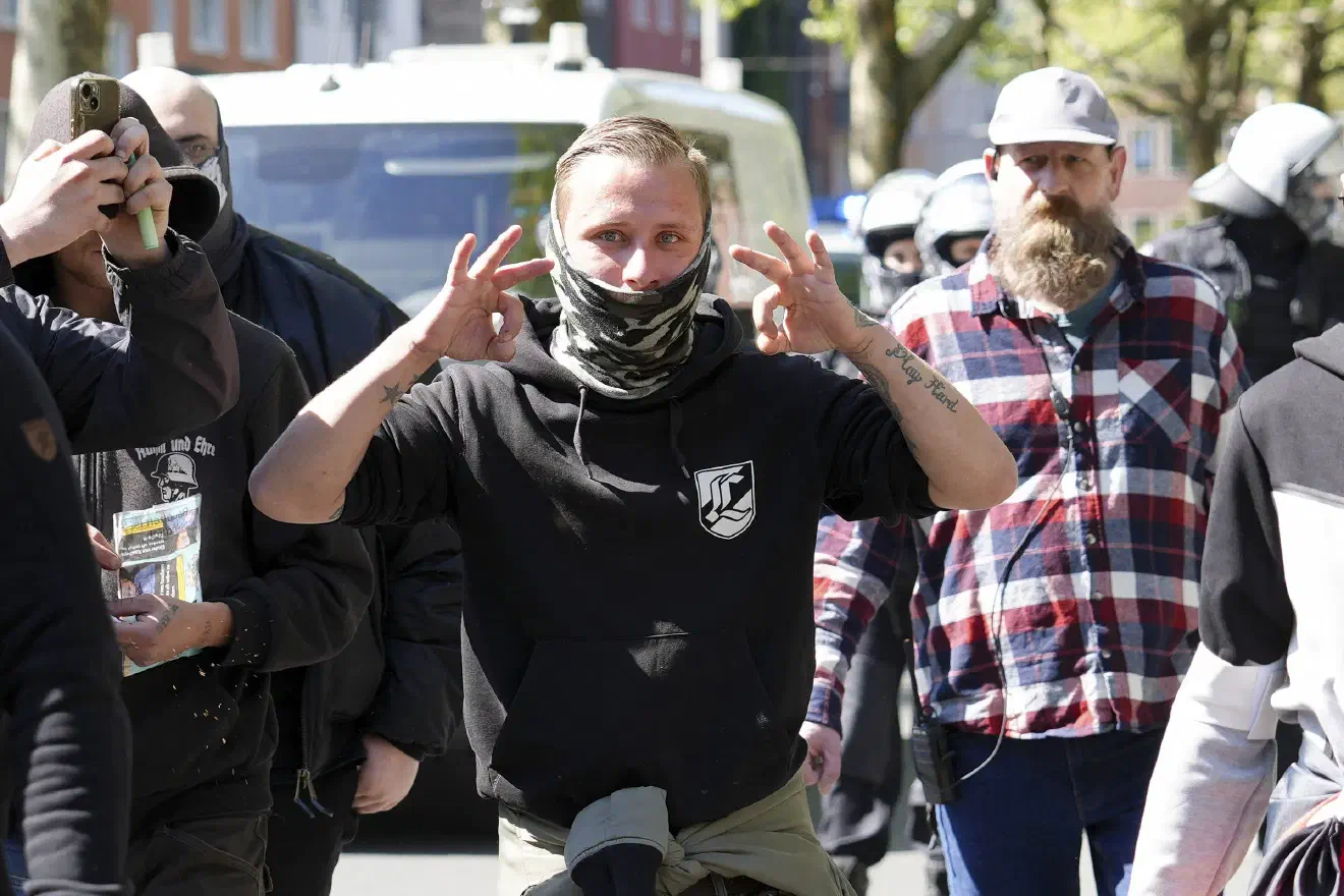 Am 26. April 2025 fanden bundesweit Demonstrationen des verschwörungsideologisch geprägten Protestbündnisses "Gemeinsam für Deutschland" statt. Etwa 600-700 Menschen nahmen an der Demonstration in Dortmund teil, darunter knapp 50 Personen aus dem neonazistischen Spektrum.