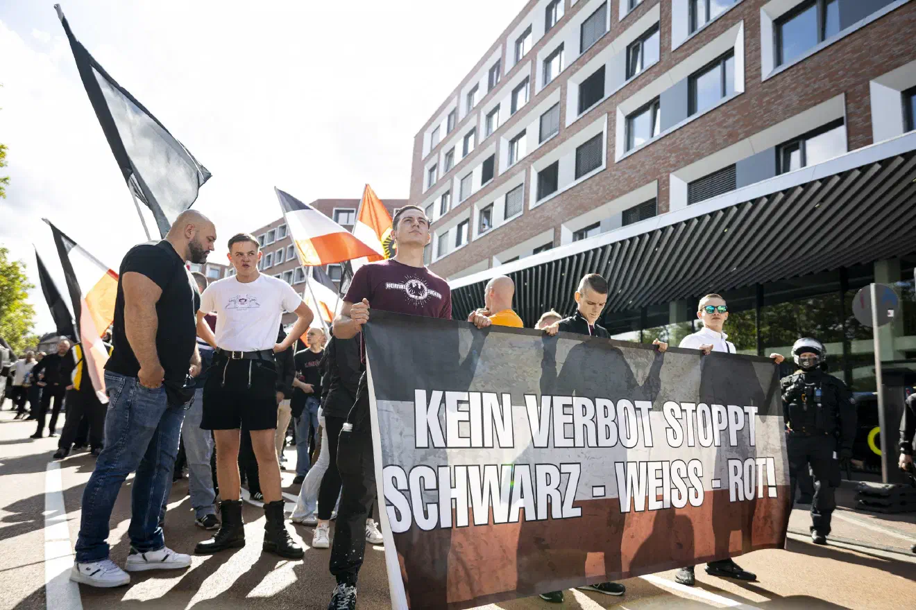 Fanden sich im Juli noch 130 Neonazis zusammen, hat sich die Zahl der Teilnehmenden mittlerweile halbiert und ist auf nur noch 60-70 Personen geschrumpft.