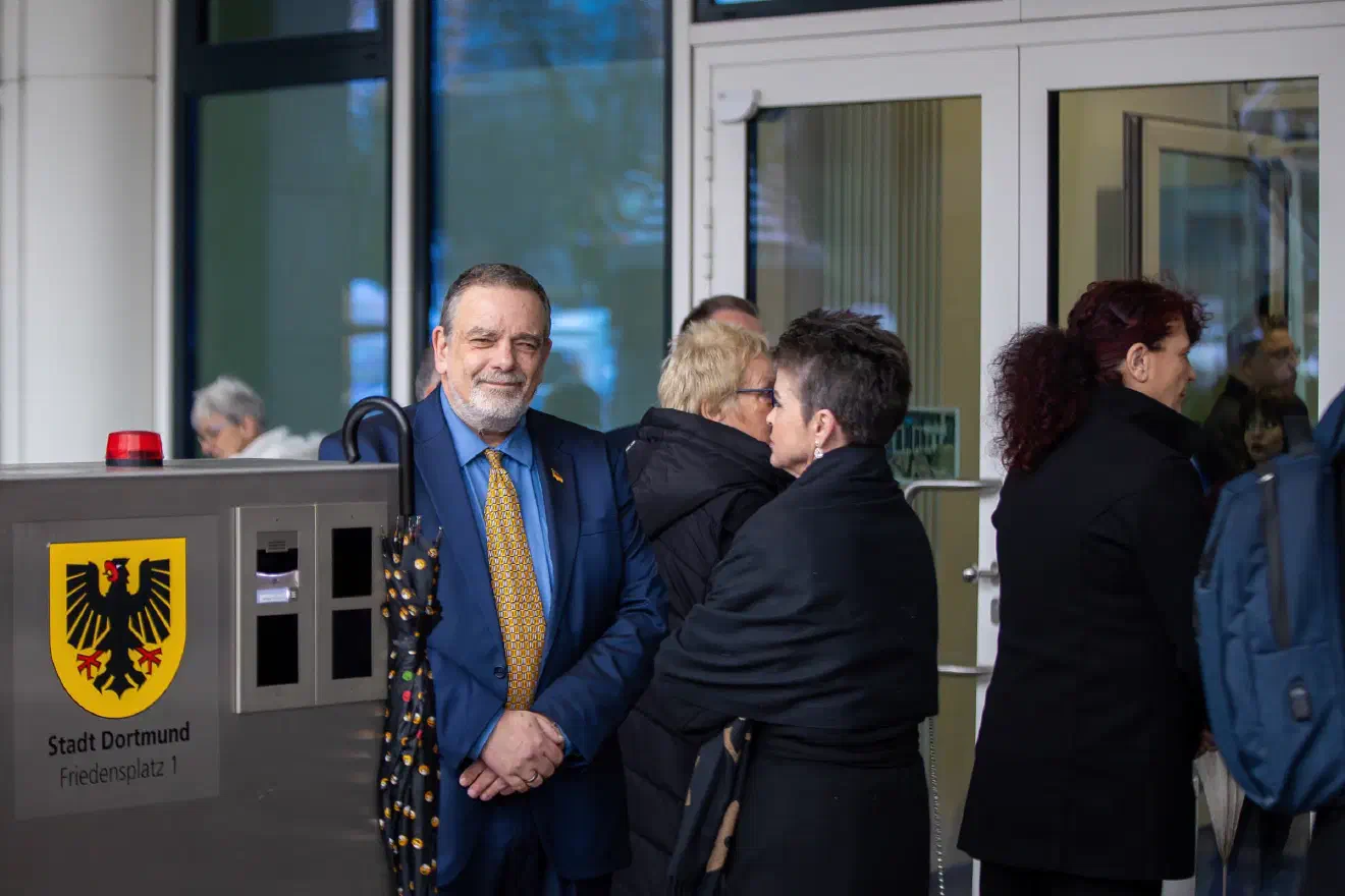 Der Auftritt war eingebettet in Höckes NRW-Tour, die er im Vorfeld des Landesparteitags der AfD Nordrhein-Westfalen am 7. und 8. März absolvierte.