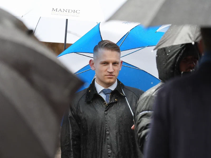 Pilgerreise im Regen: AfD NRW und Neonazis an den Externsteinen