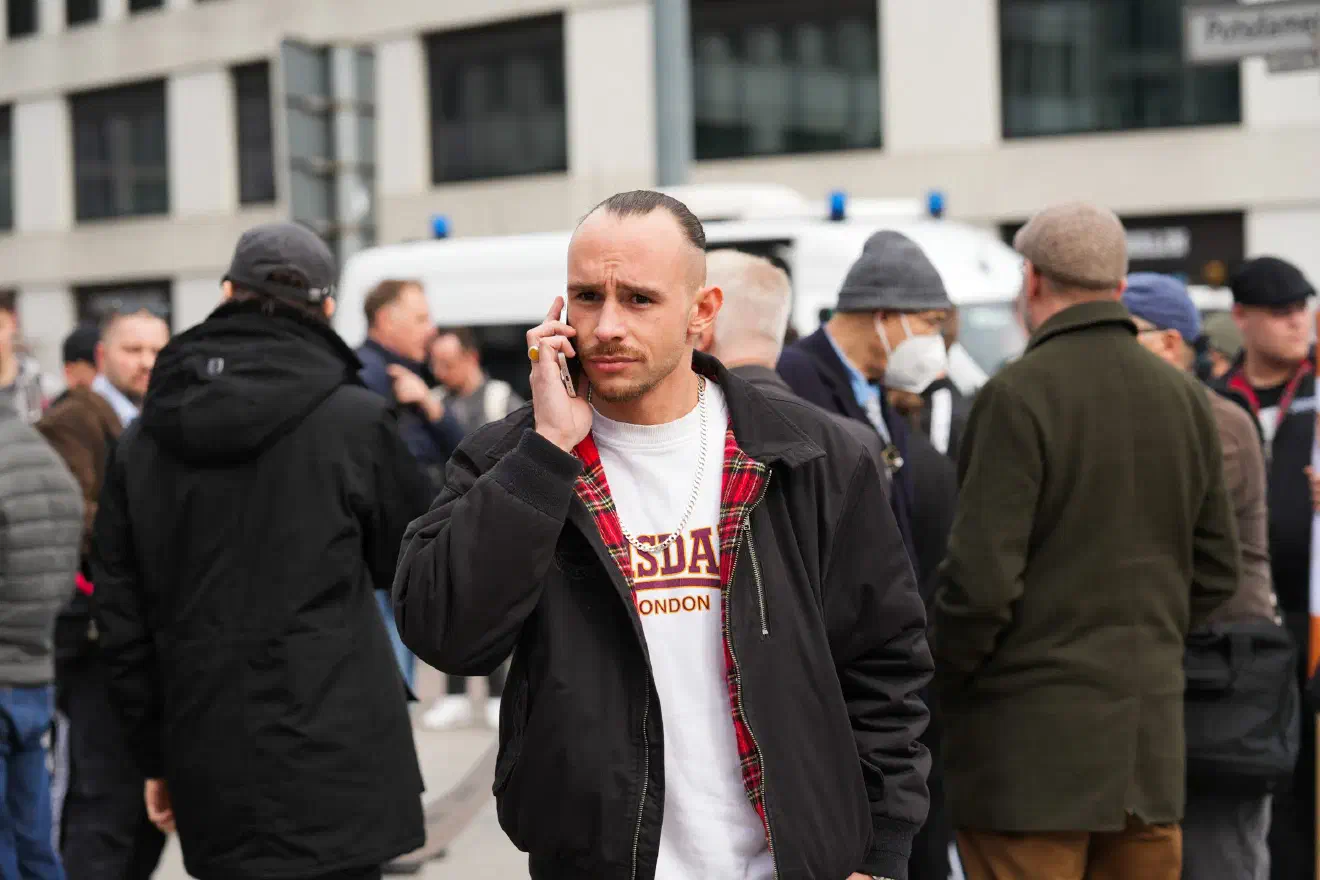 Dafür führten sie interne Auseinandersetzungen, bauten Netzwerke auf und stellten ihre politische Erfahrung, organisatorische Routine und strategische Vernetzung in den Dienst dieser Idee.
