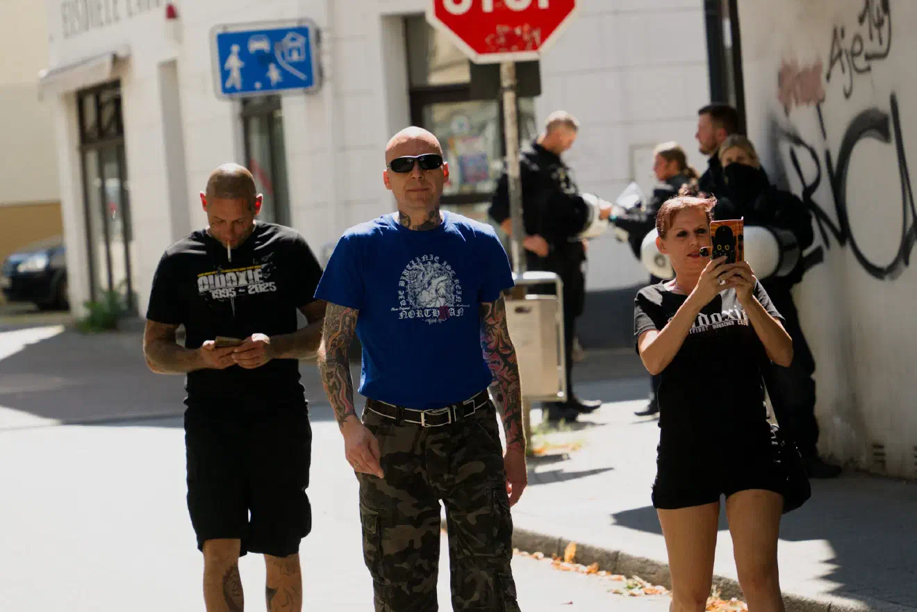 Oidoxie um ihren Sänger Marco Gottschalk (hier im Bild) ist eng mit der militanten Neonaziszene vernetzt und wird unter anderem mit dem in Deutschland verbotenen rechtsterroristischen Netzwerk Combat 18 sowie den "Brothers of Honour" in Verbindung gebracht.