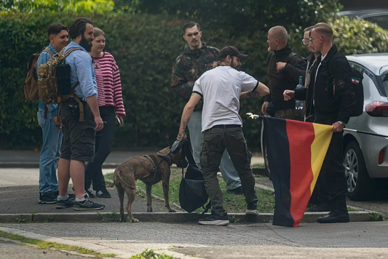 Aktivisten aus den Reihen der Jungen Nationalisten stellen in NRW bereits seit einiger Zeit Bemühungen an, um die Netzwerke noch enger zusammenzubringen und Kontakte zur AfD und ihrer Jugendorganisation auszubauen.