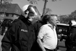 1. Mai Demonstration von Neonazis in Neumünster