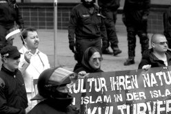 Demonstration von Neonazis in Hamburg 2012